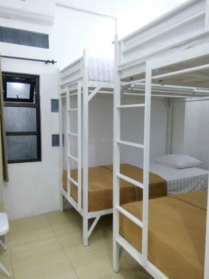 הוסטל יוגיאקרטה Setia Backpacker מראה חיצוני תמונה