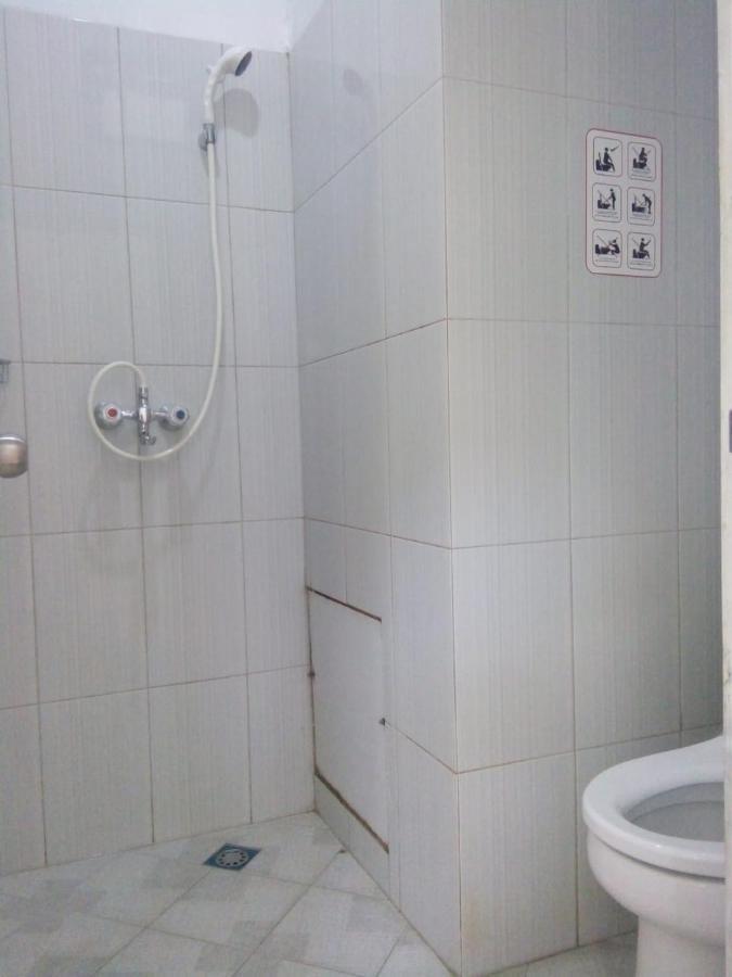 הוסטל יוגיאקרטה Setia Backpacker מראה חיצוני תמונה